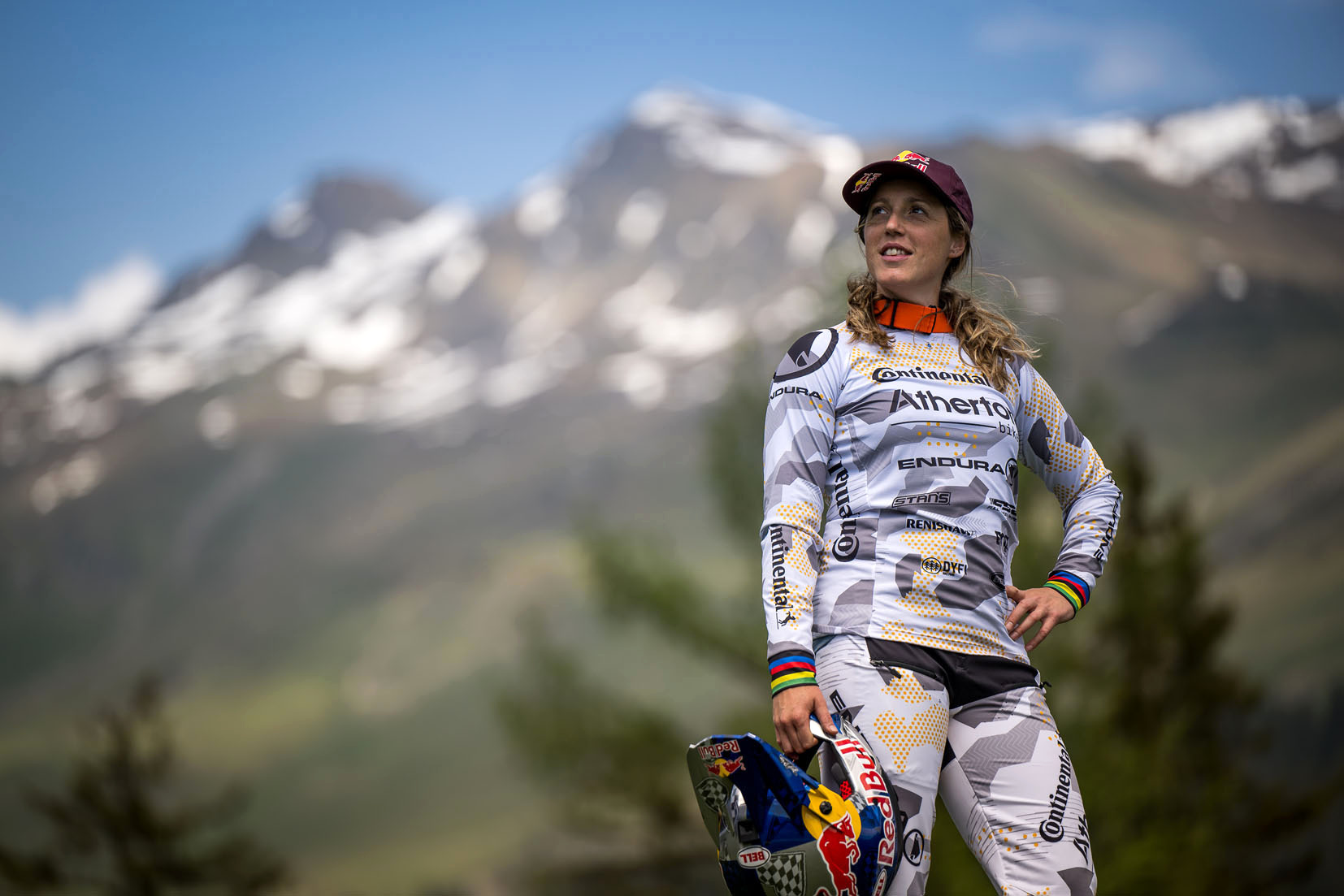 WATCH Fastest mum Rachel Atherton wins 40th Downhill MTB World Cup cambrian news